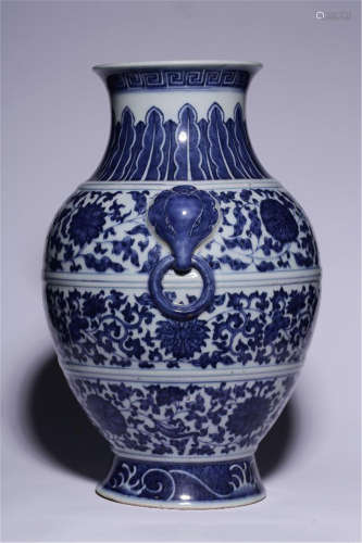CHINESE PORCELAIN BLUE AND WHTIE FLOWER ZUN VASE