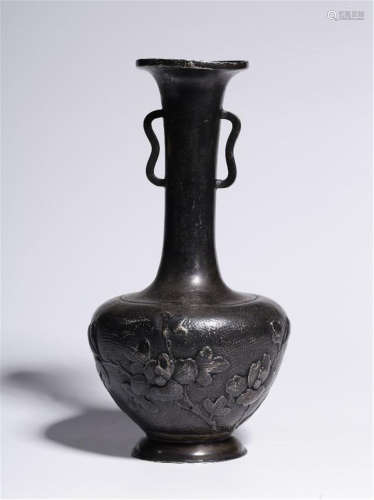 CHINESE SILVER FLOWER LONG NECK VASE