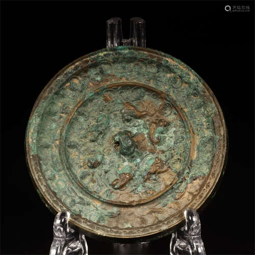 CHINESE BRONZE BEAST AND GRAPE MIRROR