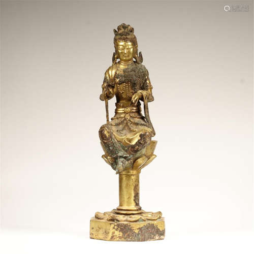 CHINESE GILT BRONZE SEATED GUANYIN