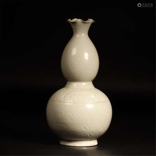 CHINESE PORCELAIN WHITE GLAZE DOUBLE GUORD VASE