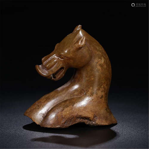 CHINESE ANCIENT JADE HORSE TABLE ITEM