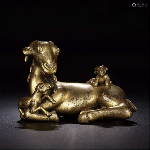 CHINESE GILT BRONZE COUCHING RAM TABLE ITEM