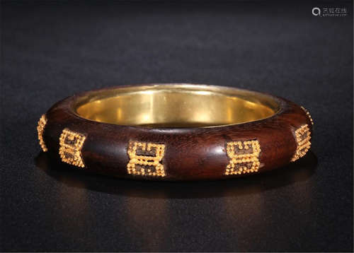 CHINESE GILT SILVE AGALWOOD BANGLE