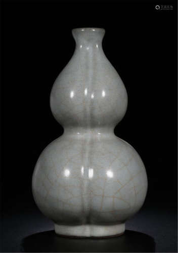 CHINESE PORCELAIN RU WARE CRACKED GLAZE DOUBLE GOURD VASE