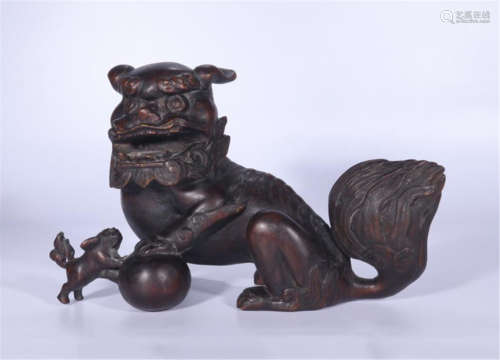 CHINESE AGALWOOD BEAST TABLE ITEM