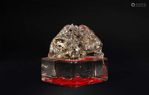 CHINESE ROCK CRYSTAL BEAST SEAL