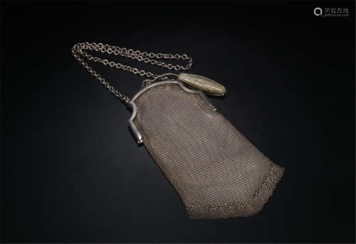 CHINESE SILVER WEAVE HAND BAG