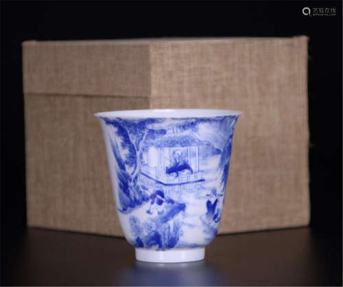CHINESE PORCELAIN BLUE AND WHITE MAN IN MOUNTAIN CUP