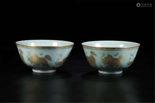 PAIR OF CHINESE PORCELAIN TURQUOISE GLAZE LION BOWLS