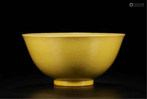 CHINESE PROCELAIN YELLOW GLAZE BOWL