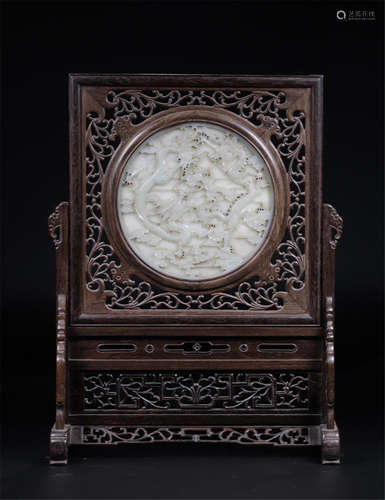 CHINESE WHITE JADE ROUND PLAQUE ROSEWOOD TABLE SCREEN