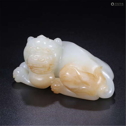 CHINESE WHTIE JADE BEAST TABLE ITEM