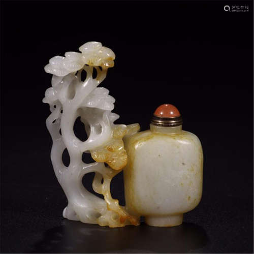 CHINESE WHITE JADE FLOWER SNUFF BOTTLE