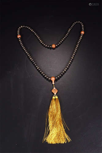 CHINESE AGALWOOD BEAD CHAOZHU COURT NECKLACE