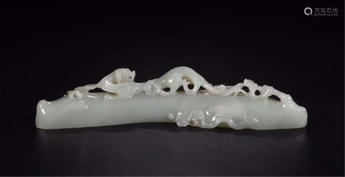 CHINESE GREY JADE BEAST TABLE ITEM