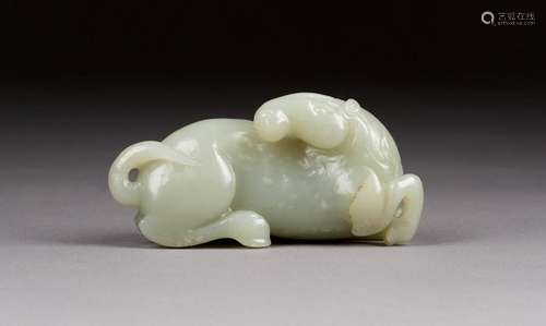 LIEGENDES PFERD China, wohl Ming-Dynastie Jade,