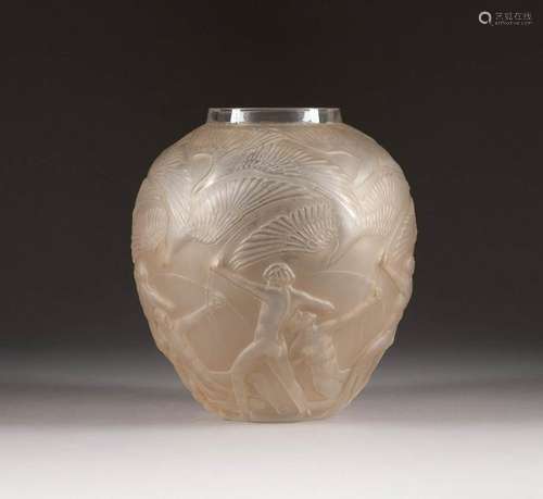 RENÉ LALIQUE 1860 Ay/Champagne - 1945 Paris VASE