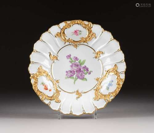 PRUNKSCHALE MIT BLUMENMALEREI Deutsch, Meissen,