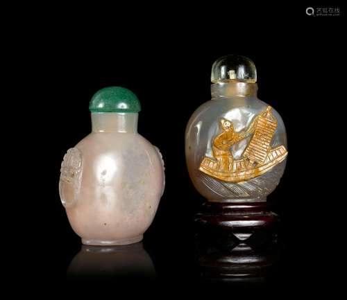 Two Agate Snuff Bottles Each: height 2 1/8 in., 5 cm.