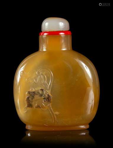 A Caved Silhouette Agate Snuff Bottle Height 2 3/8 in.,