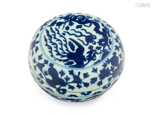 A Blue and White Porcelain Covered Box Diam 5 7/8 in.,