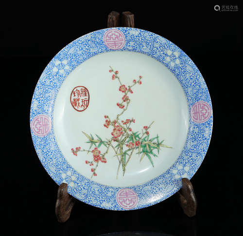 A Chinese Famille-Rose Porcelain Plate