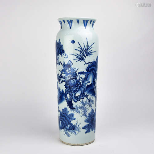 A Chinese Blue and White Porcelain Vase