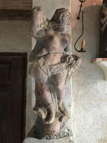 Importante sculpture en pierre figurant une femme …