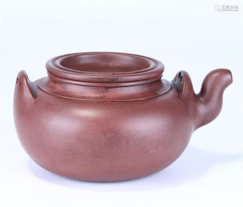 CHINESE YIXING WARE TEA POT