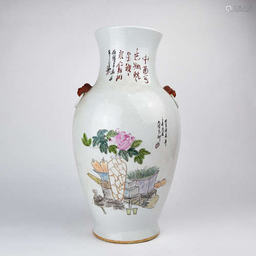 A Chinese Famille-Rose Porcelain Vase