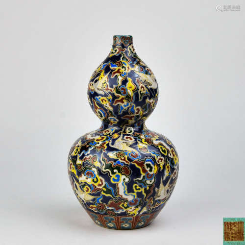A Chinese Enamel Porcelain Double Gourd Vase