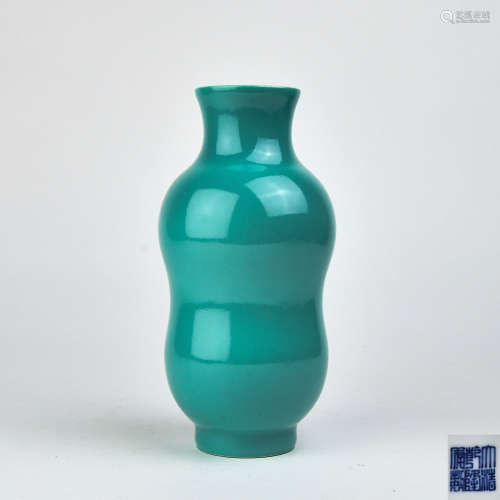 A Chinese Turquoise-Green Glazed Porcelain Vase