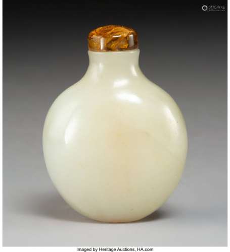 78006: A Chinese White Jade Snuff Bottle, Qing Dynasty
