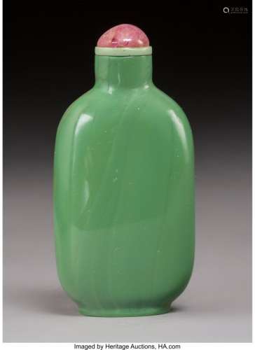 78010: A Chinese Green Glass Snuff Bottle, Qing Dynasty