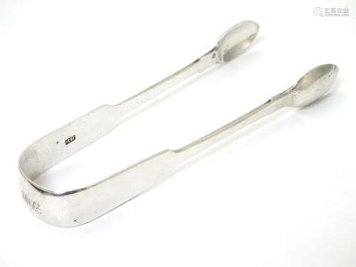 Victorian silver fiddle pattern sugar tongs hallmarked