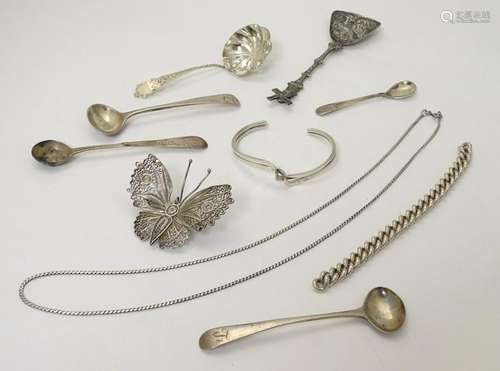 Assorted items to include 3 19thC silver salt spoons, a