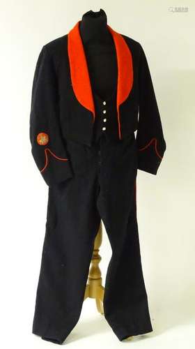 Militaria: A mid-20thC British Army No.1 Dress uniform,