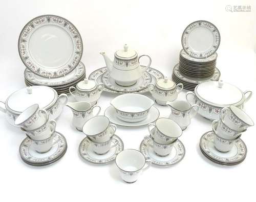 A quantity of Noritake 'Clarice' dinner/tea wares, made