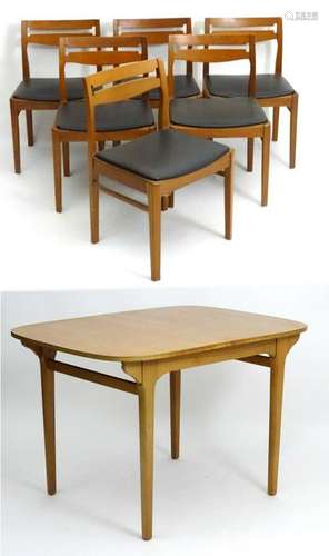 Vintage Retro: A British 1960s-1970s teak extending