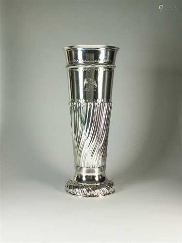 An impressive Victorian Goldsmiths & Silversmiths silver vase