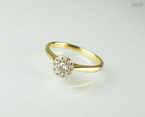 An 18ct gold diamond cluster ring