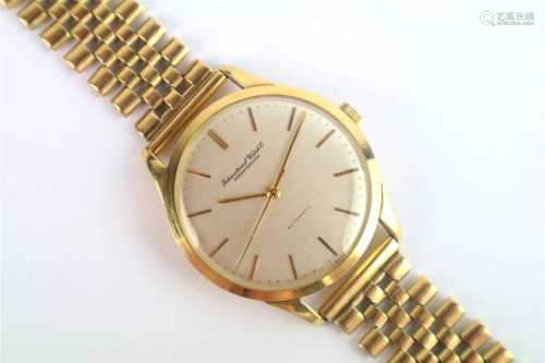 A Gentleman's 18ct gold IWC Schaffhausen Wristwatch