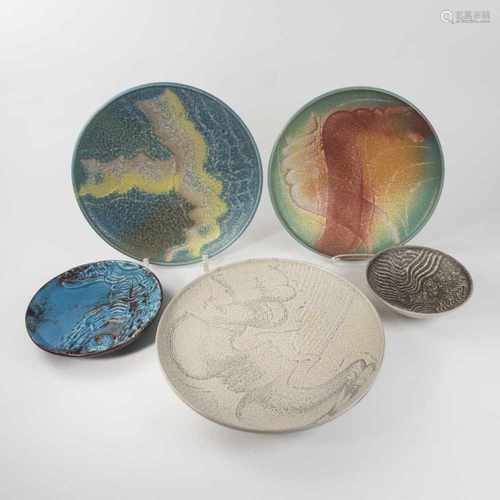 Carlo Zauli, Five decorative wall plates, 1970sFive decorative wall plates, 1970sD. 19-36 cm.