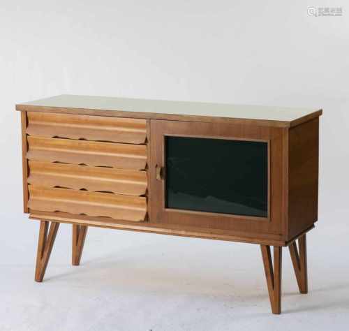 Italy, Sideboard, c. 1950Sideboard, c. 1950H. 88 x 138.5 x 45 cm. Walnut, part stained dark, white