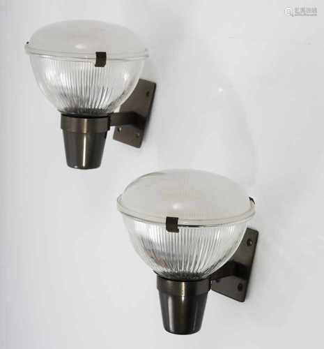 Ignazio Gardella, Two 'LP6' wall lights, c. 1960Two 'LP6' wall lights, c. 1960H. 22 cm. Made by