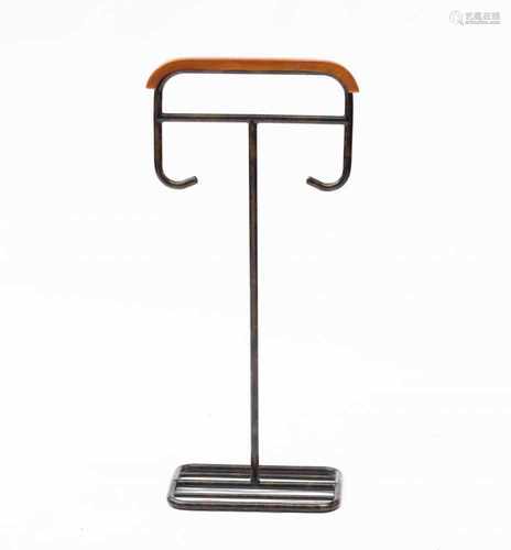 Thonet, Frankenberg, Valet stand, c. 1930Valet stand, c. 1930H. 101.5 x 47.5 x 28.5 cm. Tubular