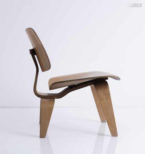 Charles Eames, Early 'LCW', 1945/46Early 'LCW', 1945/46Early 'LCW' - 'Lounge Chair Wood', 1945/46.