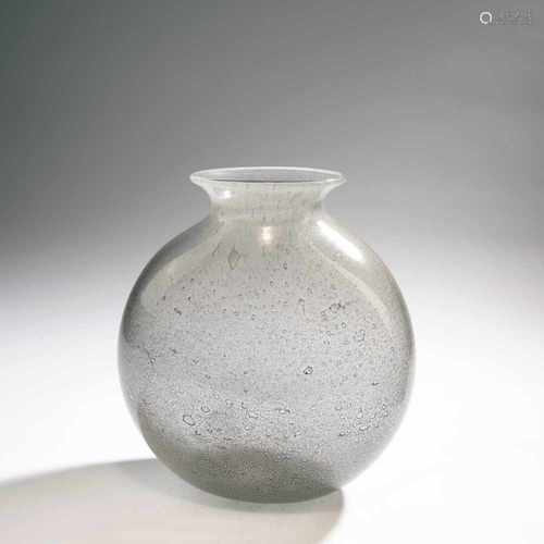 Ercole Barovier, 'Efeso' vase, 1964'Efeso' vase, 1964H. 25.5 cm. Execution: Barovier & Toso. Cased