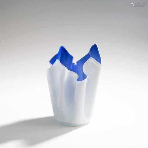 Flavio Poli, 'Fazzoletto' vase, 1937'Fazzoletto' vase, 1937H. 17.5 cm. Execution: Seguso Vetri d'